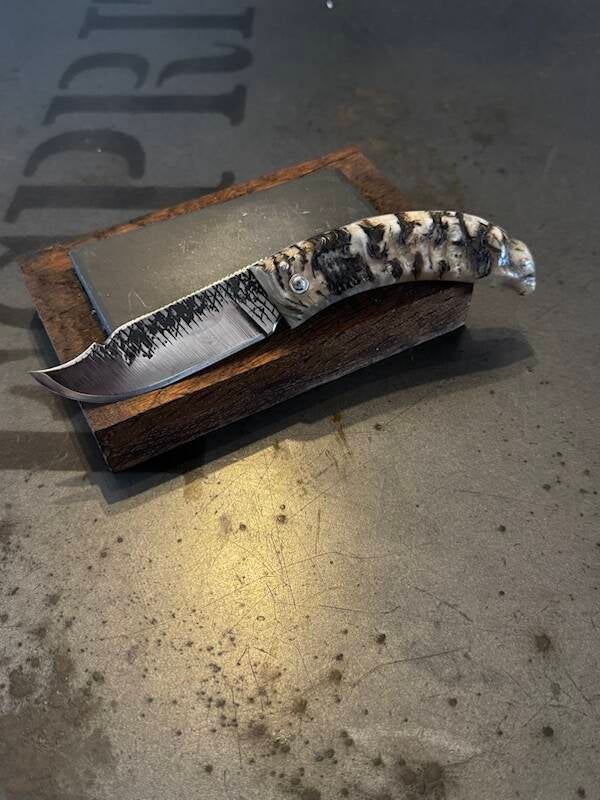 Exceptionnel Curnichjolu corne bélier et lame forgée