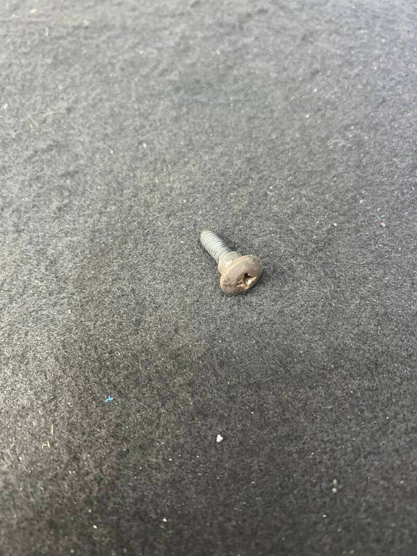 Kruis schroef m6  met flens Piaggio