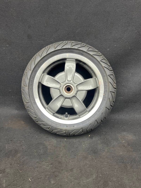 Vespa Primavera achter velg 140 mm trommel 12 inch
