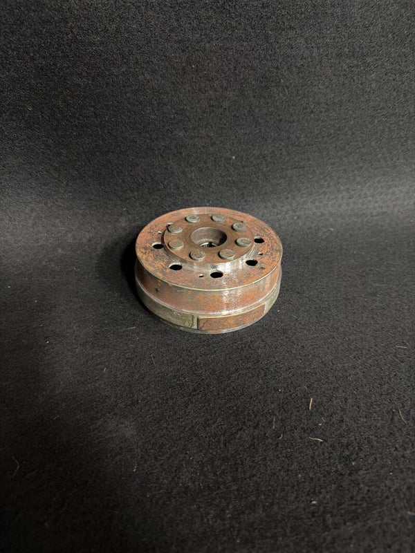 Afgedraaid vliegwiel 125/180 lc
