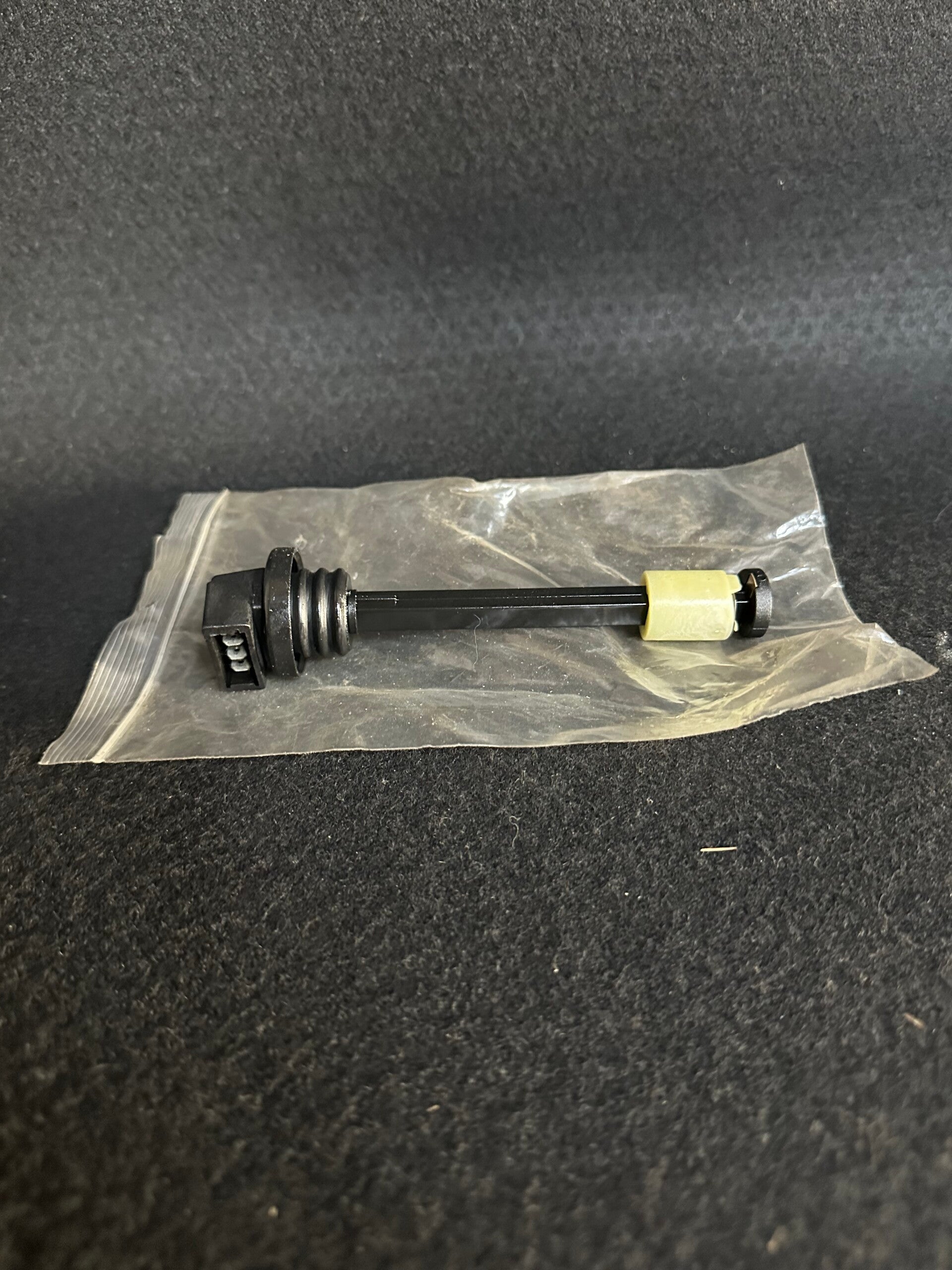 Piaggio olie tank meter