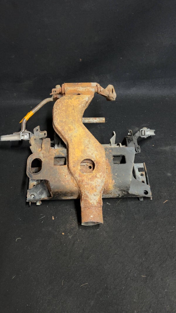 Typhoon 125 swingarm