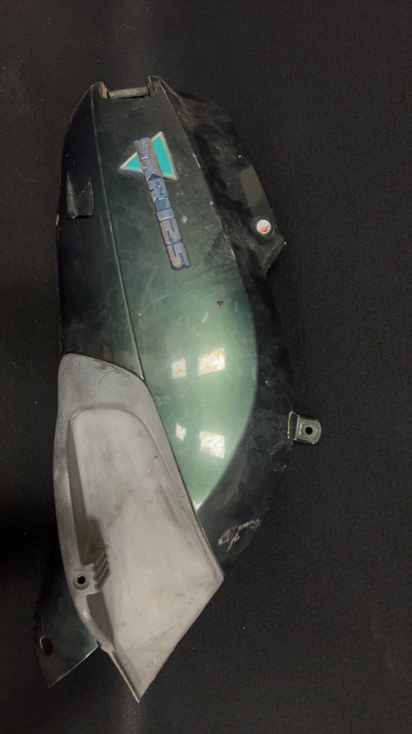 Piaggio skr zijkap rechts donkergroen