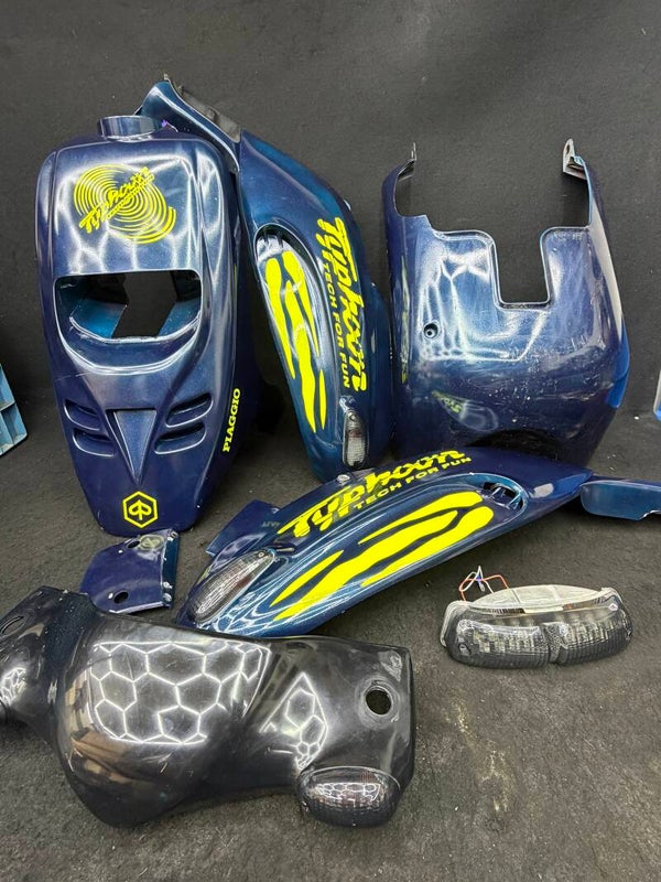 Piaggio typhoon kappen set compeet