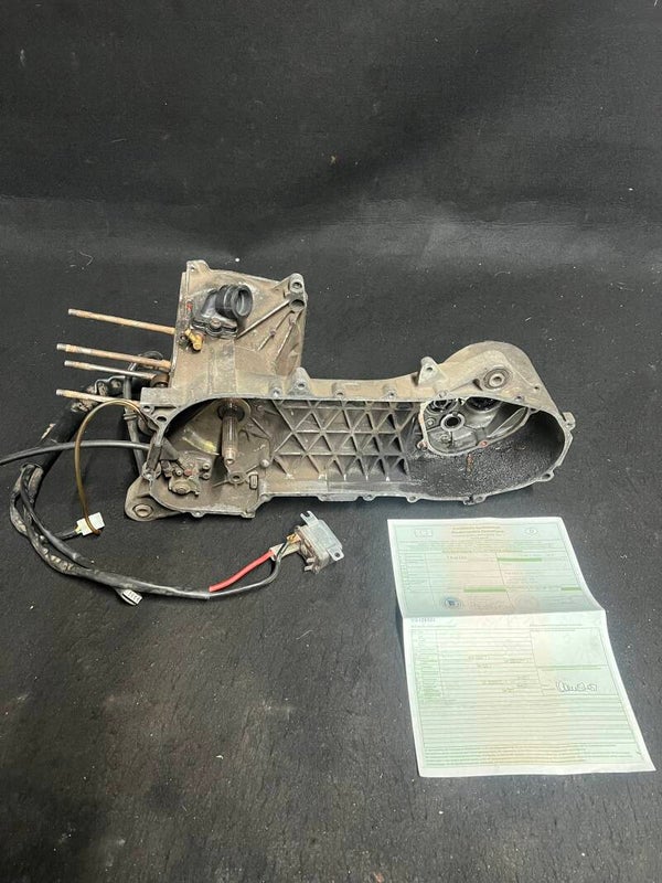 Hexagon Carter met papieren