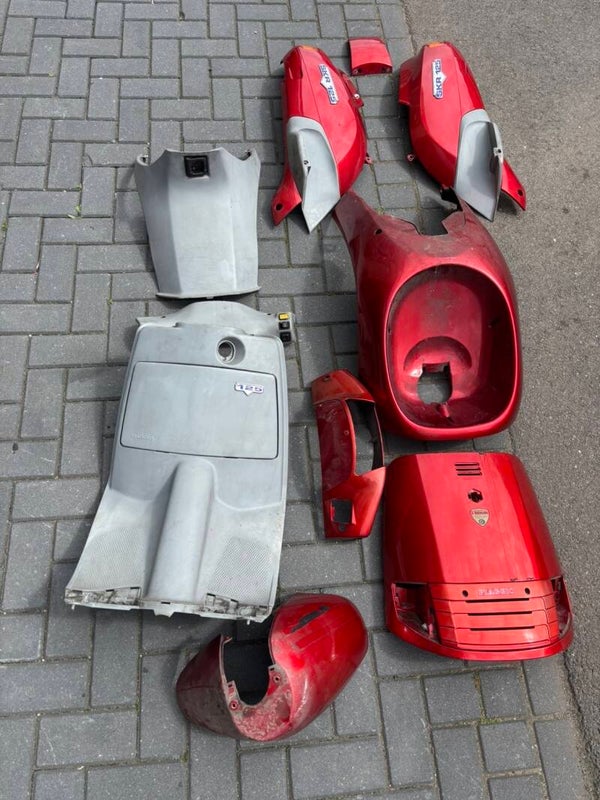 Piaggio skr kappen set