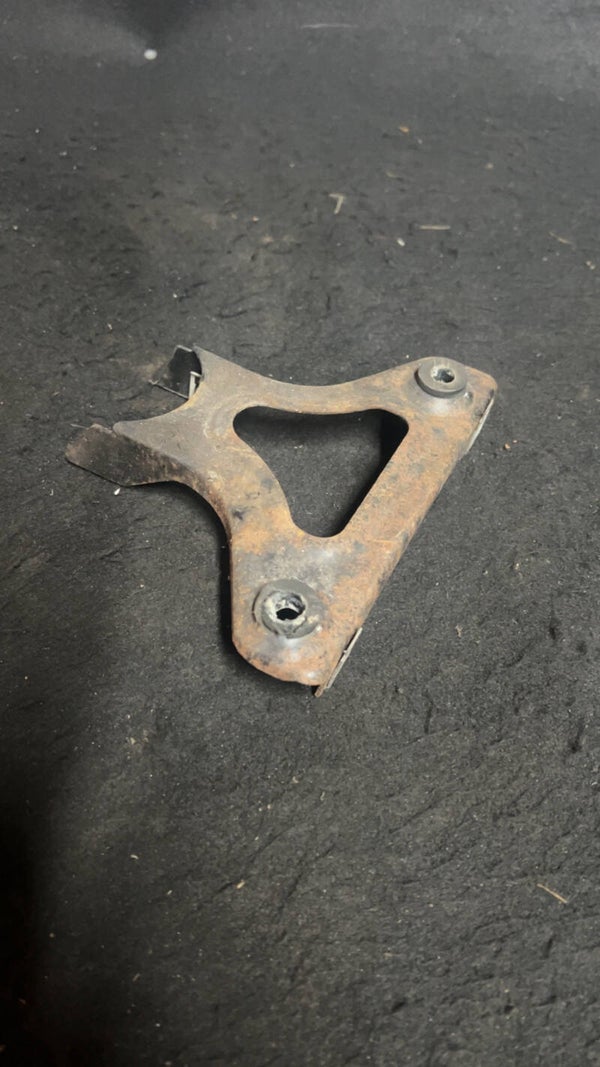 Runner 125-180 radiator beugel