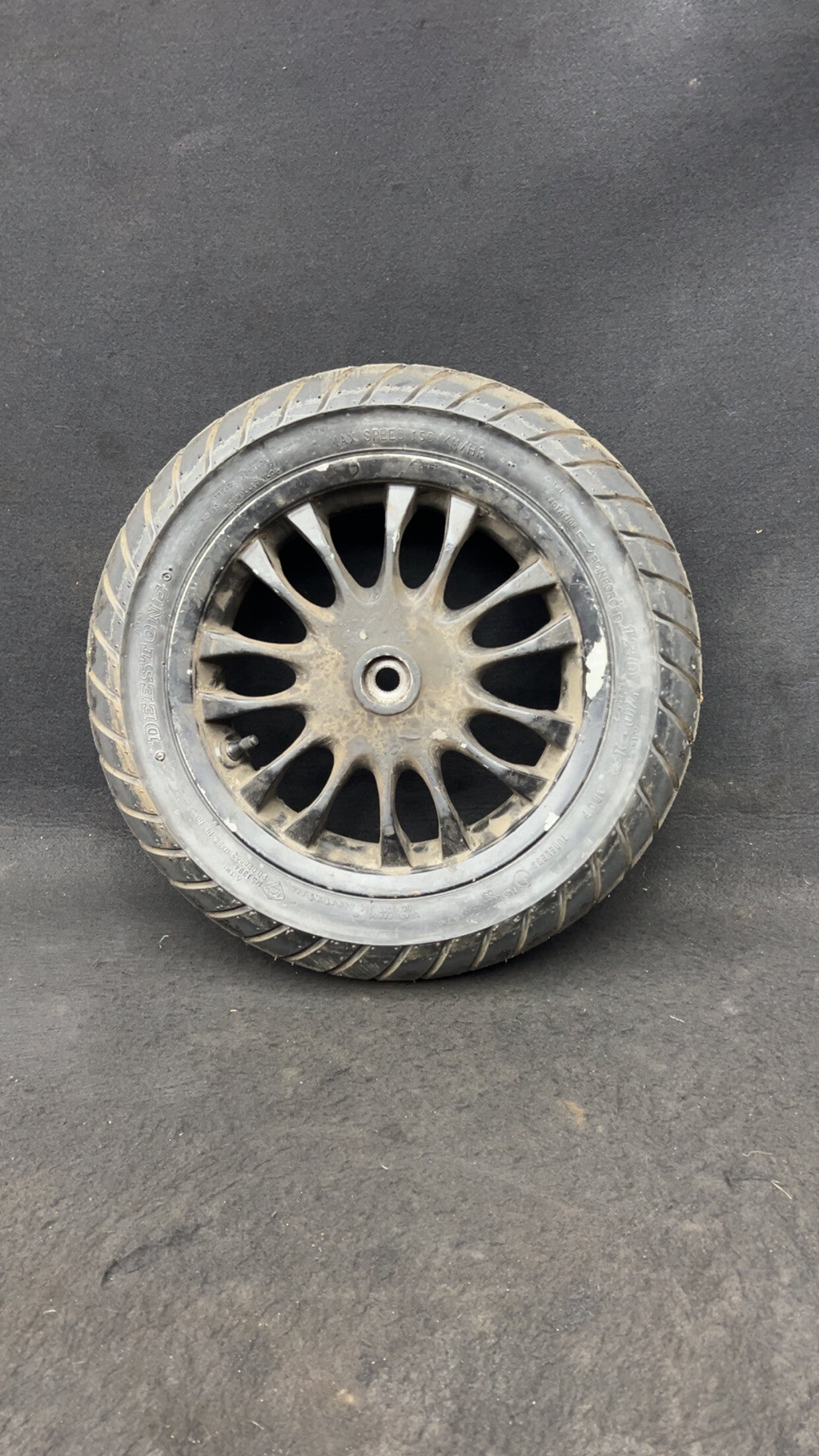 Vespa sprint achtervelg 110mm