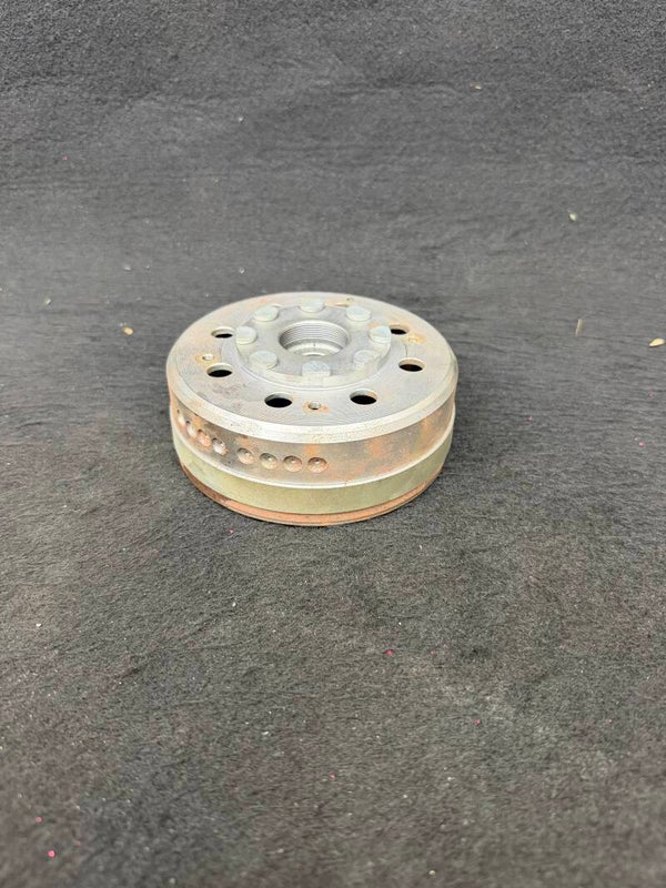 Afgedraaid vliegwiel 125/180 ac