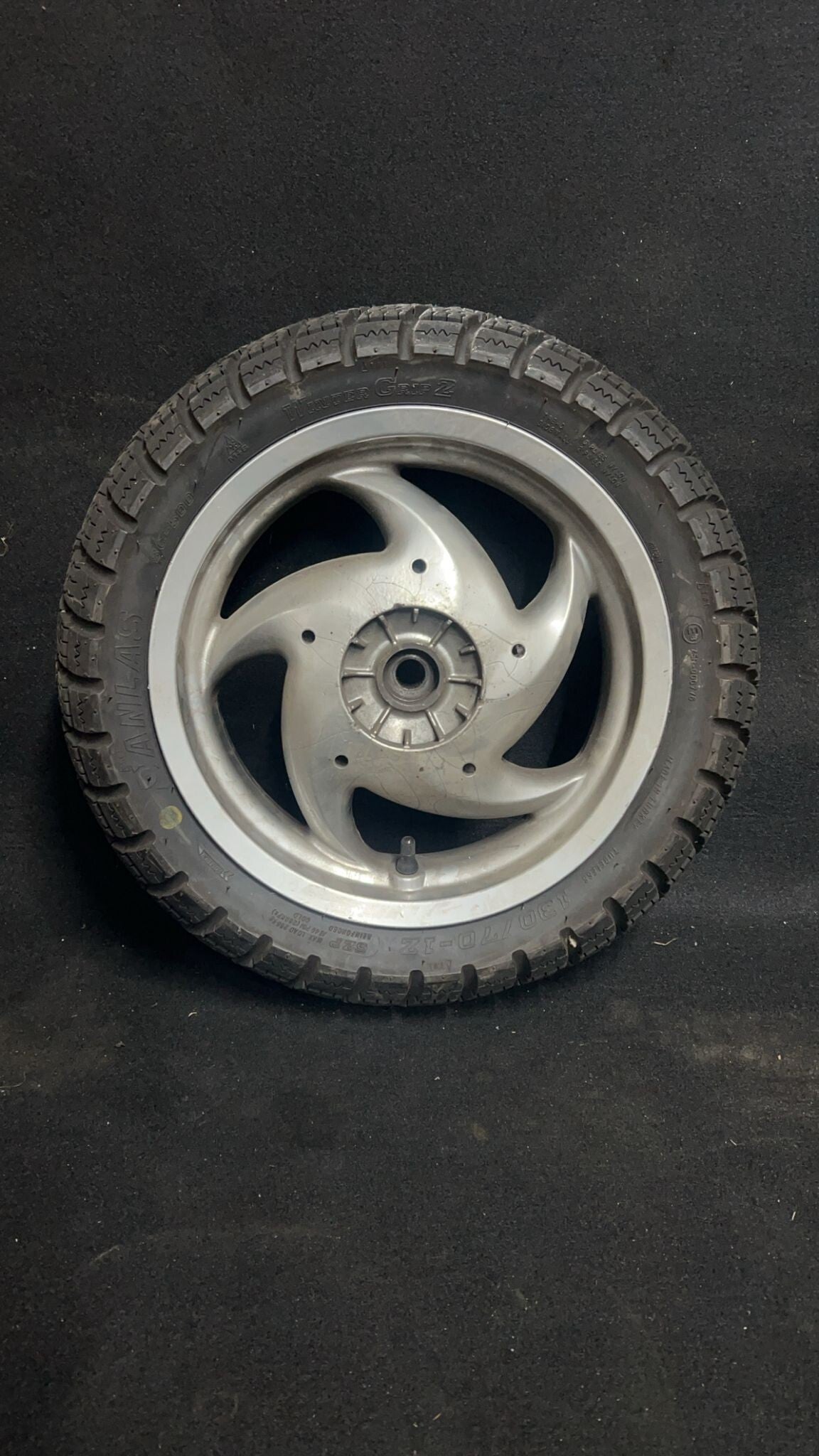 Gilera Runner achtervelg 125-180 cc 12 inch 140 mm trommel