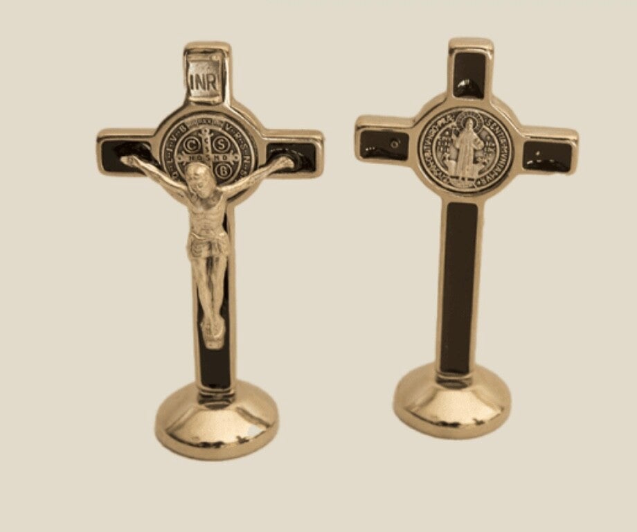 Cruz de San Benito con Imán – Protección y Equilibrio Espiritual