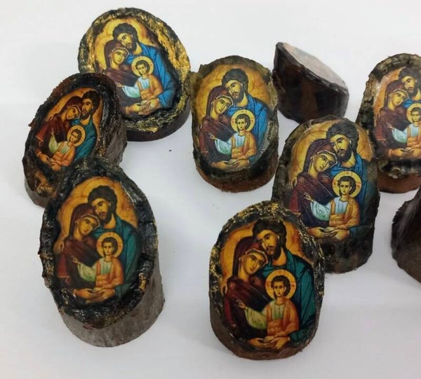 Iconitos de la Sagrada Familia en Cuña – Luz y Armonía