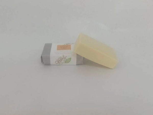 Jabón de Karité y Miel – Nutrición y Cuidado Natural