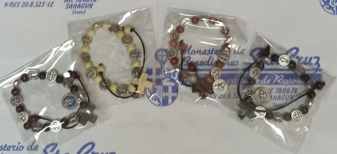 Pulseras Decenario San Benito – Protección y Oración