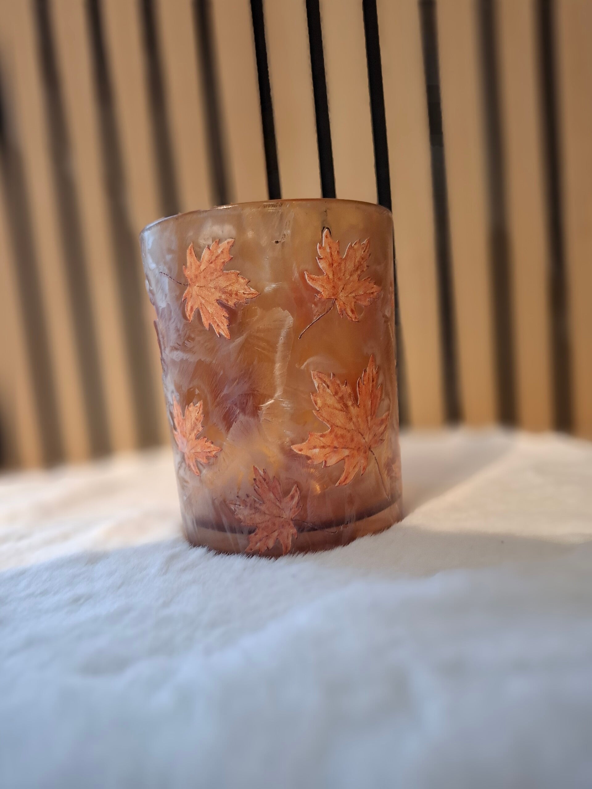 J-Line Kaarshouder Bladeren 10x12cm – Glas Abrikoos/Terracotta