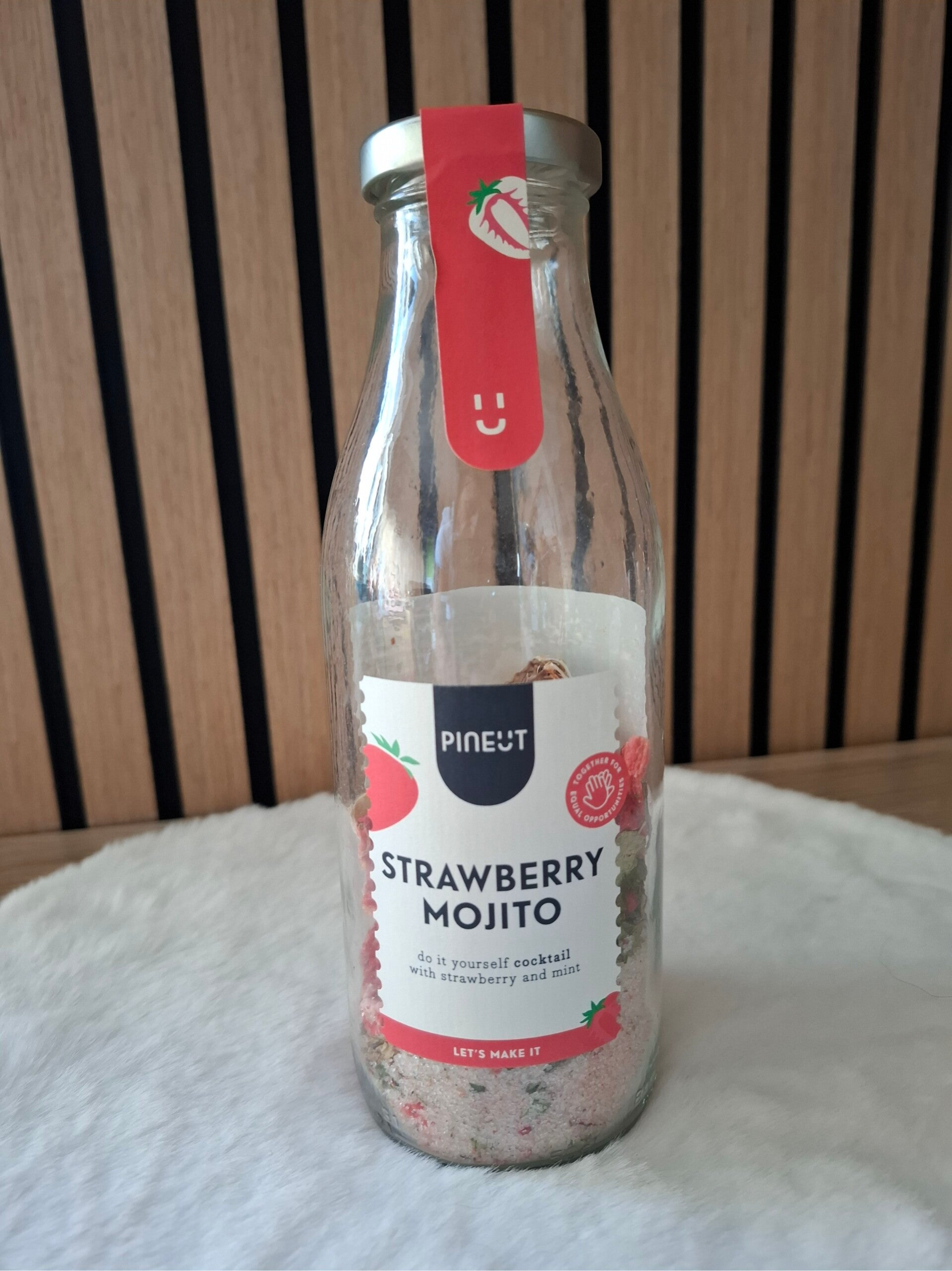 Pineut DIY Strawberry Mojito