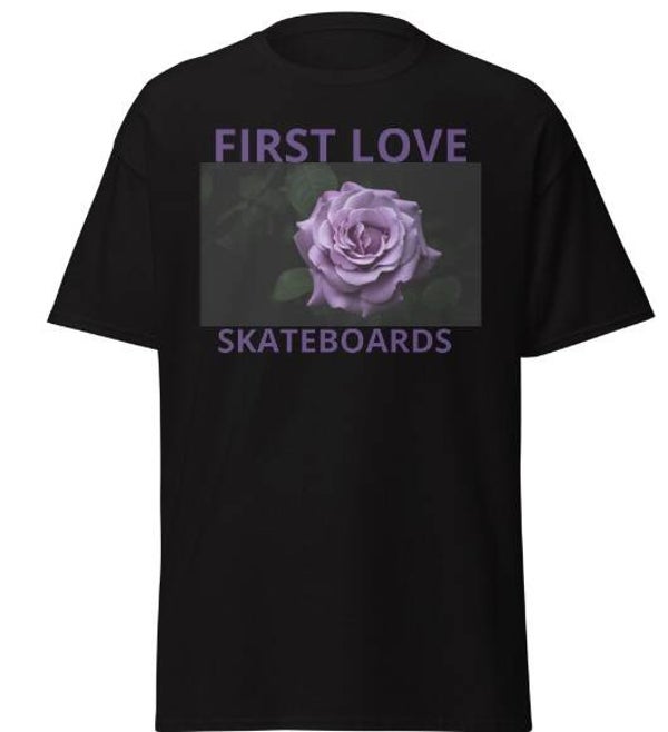 Kiss from a rose tee