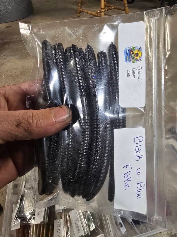 10 pk || 5" Stick Bait || Black w/ Blue Flake