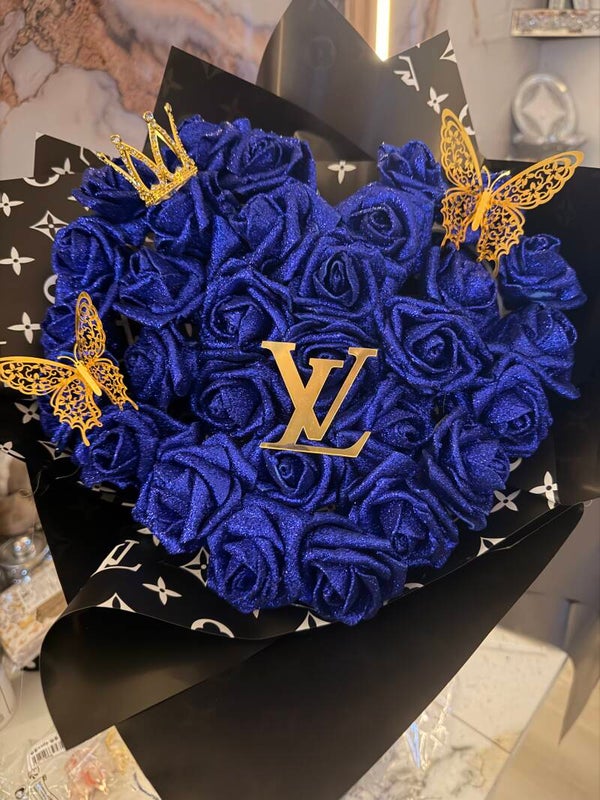 💙 Royal Blue Luxury Rose Heart Bouquet 💙