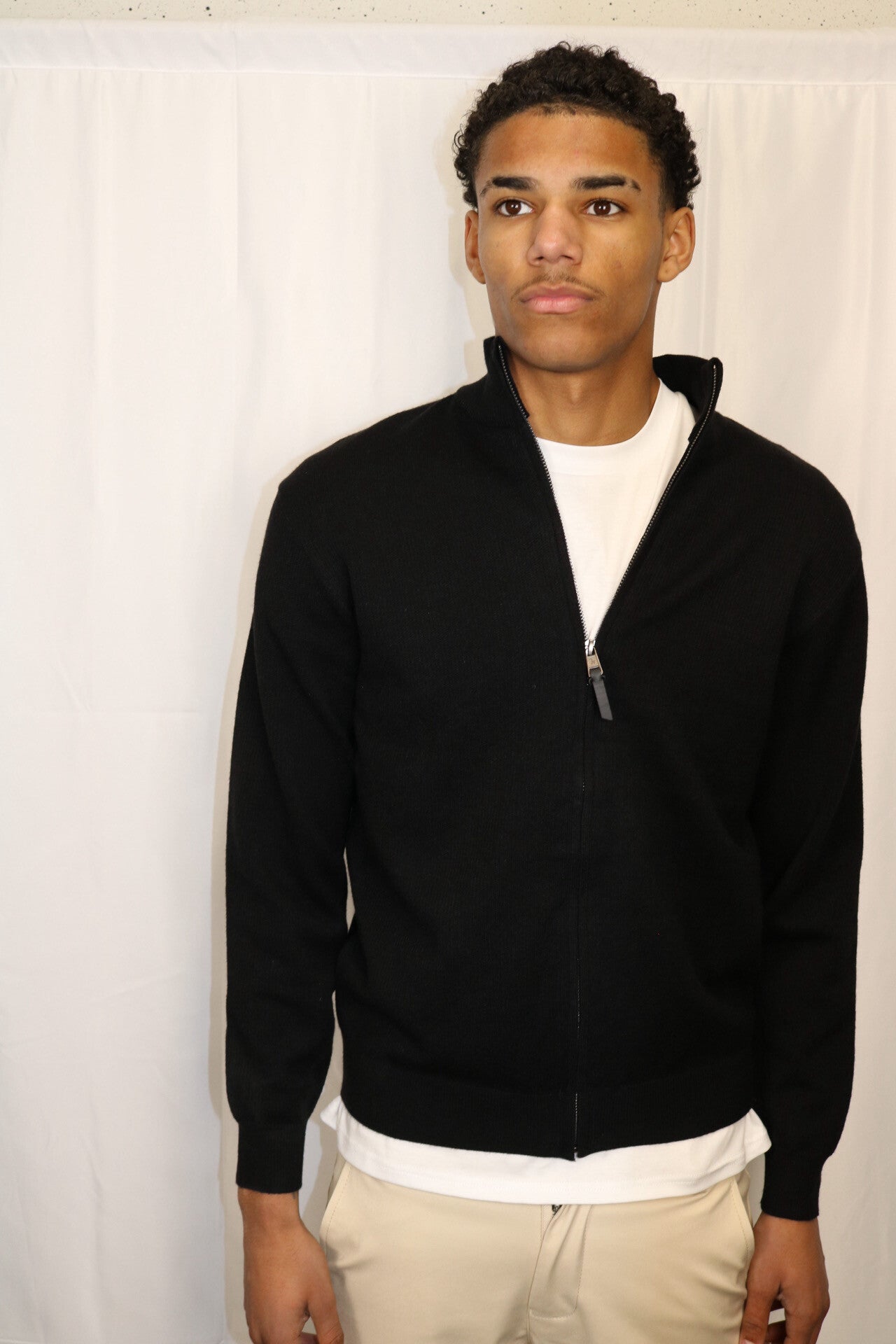 KNITWEAR SIGNATURE VEST Zwart