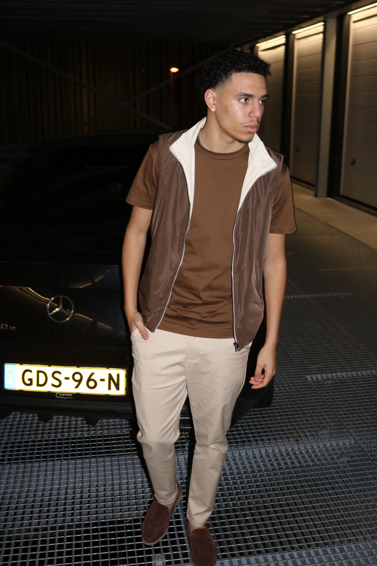 TWEEZIJDIG RESORT BODYWARMER BRUIN