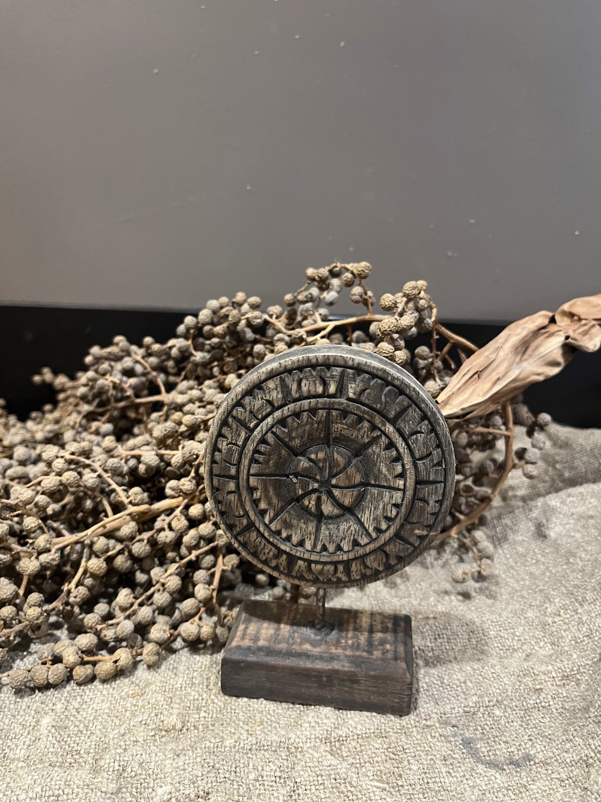 Ornament Op Voet Rond