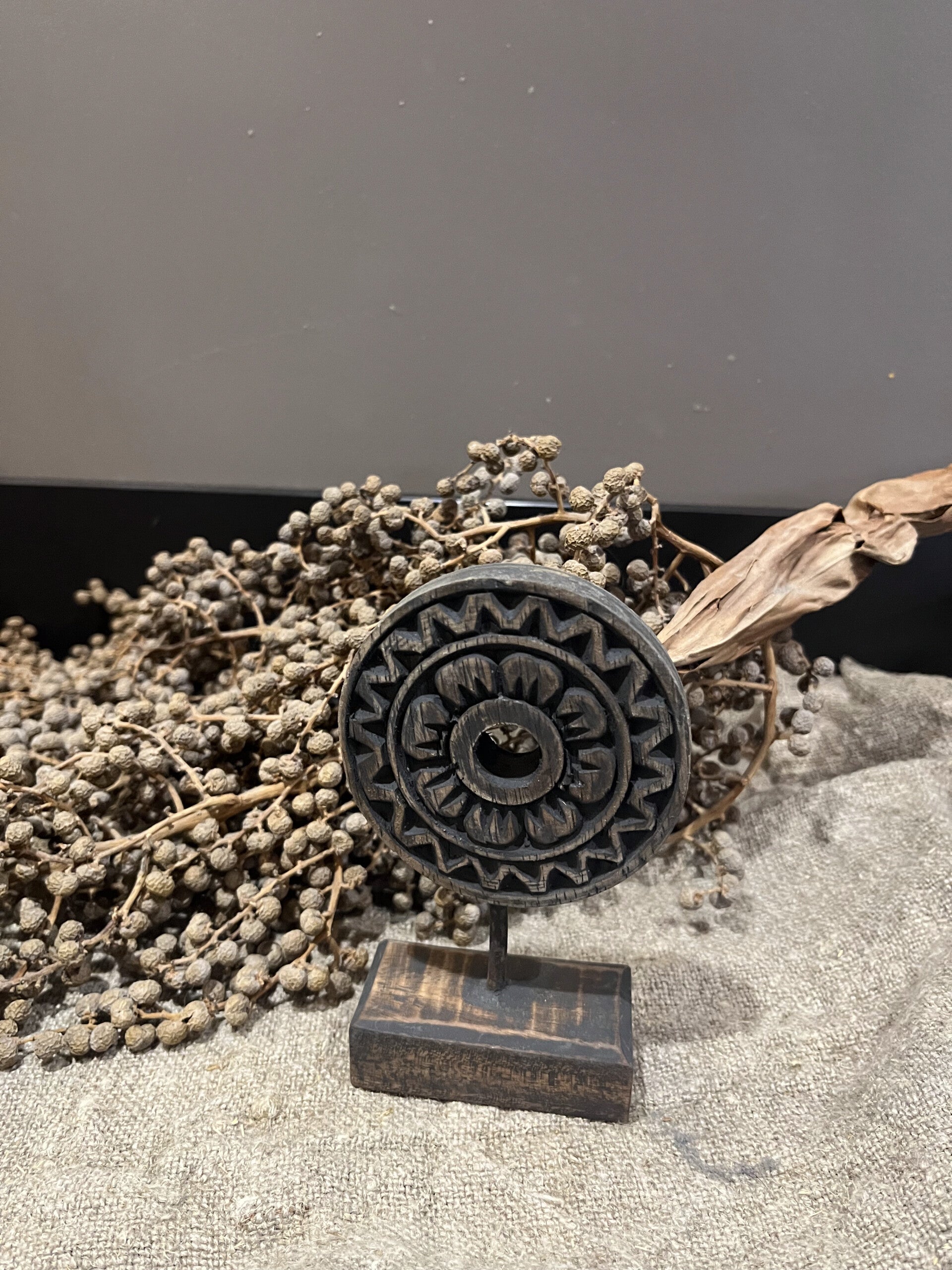 Ornament Op Voet Rond