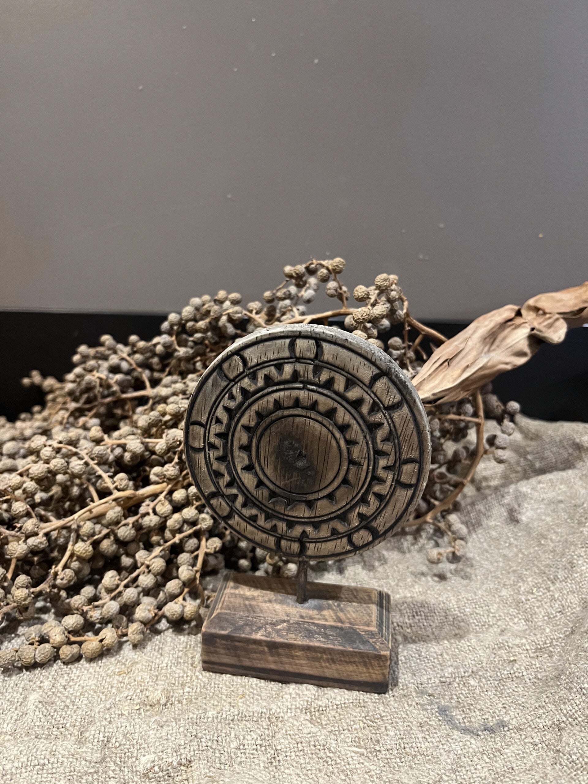 Ornament Op Voet Rond