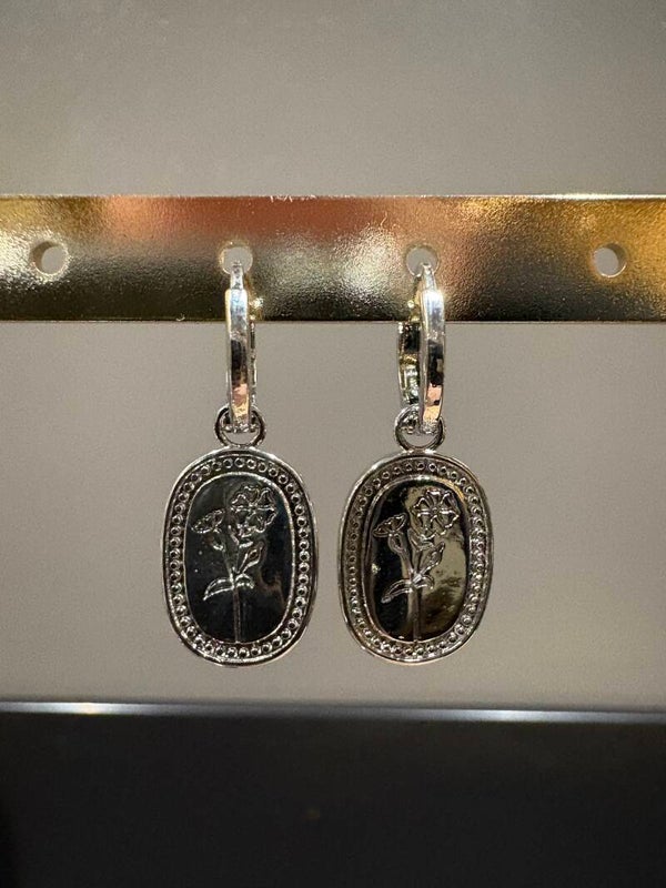 Oorring 'Zilver' Met Plaat Met Bloem