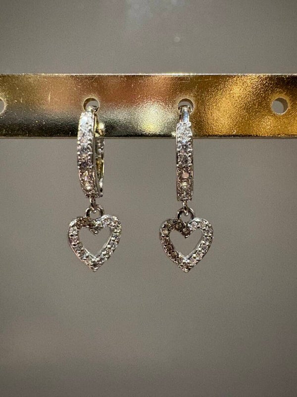 Oorring 'ZIlver' Met Hartje en Zirkonia Steentjes