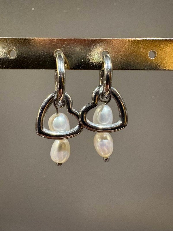 Oorring 'Zilver' Hartje Met Parelmoer Steentjes