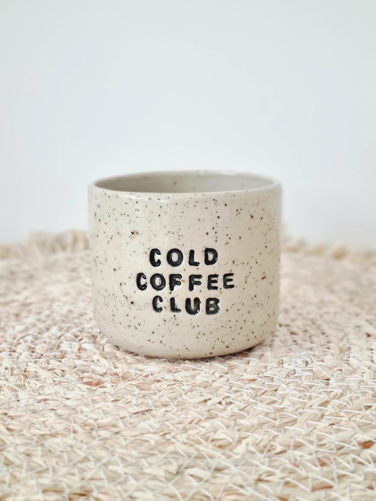 mok 'cold coffee club'