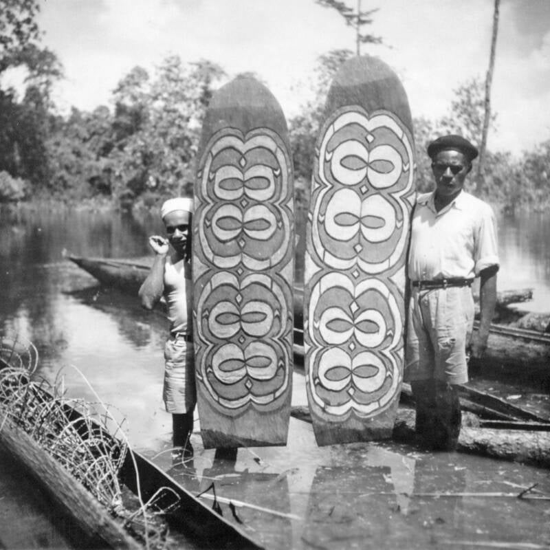 Boelaars Asmat Mappi Citak Citah Tjitak 20216 Serie BIV-2367 Schilden aangetroffen door P van Dongen bij Tjitak-mensen in 1955 