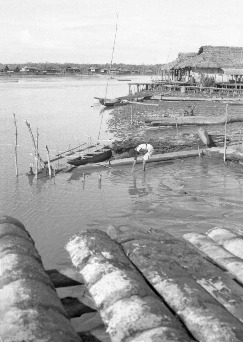 Delleman A Th - Noeboeai Waropen 1961 - 007b