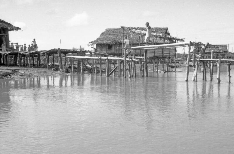 Delleman A Th - Noeboeai Waropen 1961 - 013b