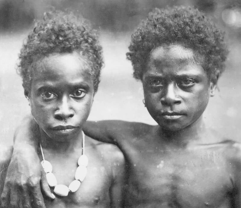 Erfgoedcentrum Sint Agatha AR-P027 20170-47 Twee jongetjes in de Mimika