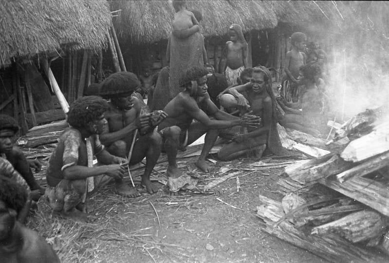 IrianJaya2 - 212 -004 Handwassing 