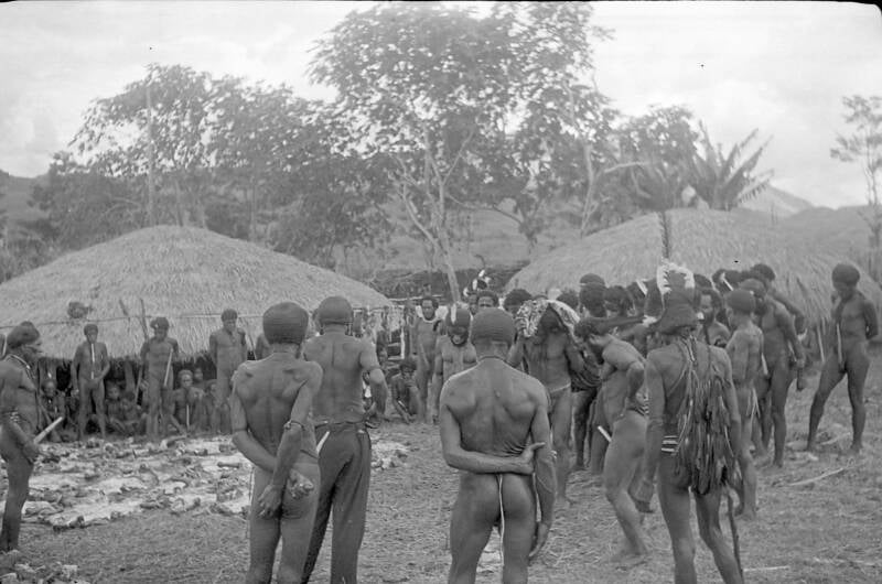 Jules Camps Baliem 1963 Reinigingsritueel IrianJaya1-31-005