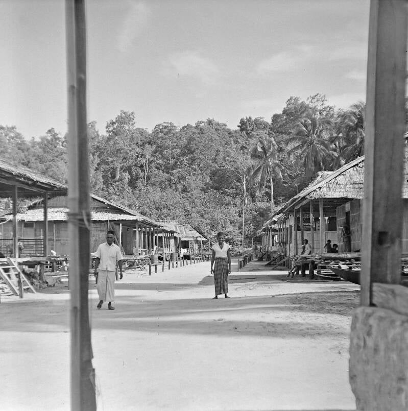 Kampong Argoeni te Kokas.PKN diapositief  DSC_8040