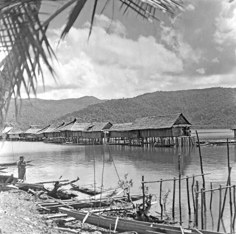 Kampong Karowari eiland Japen DSC_8031