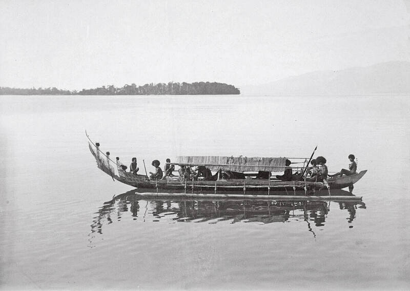 TM-60010067  Prauw van het eiland Numfoor (Numfor) 1903 Wichmann expeditie