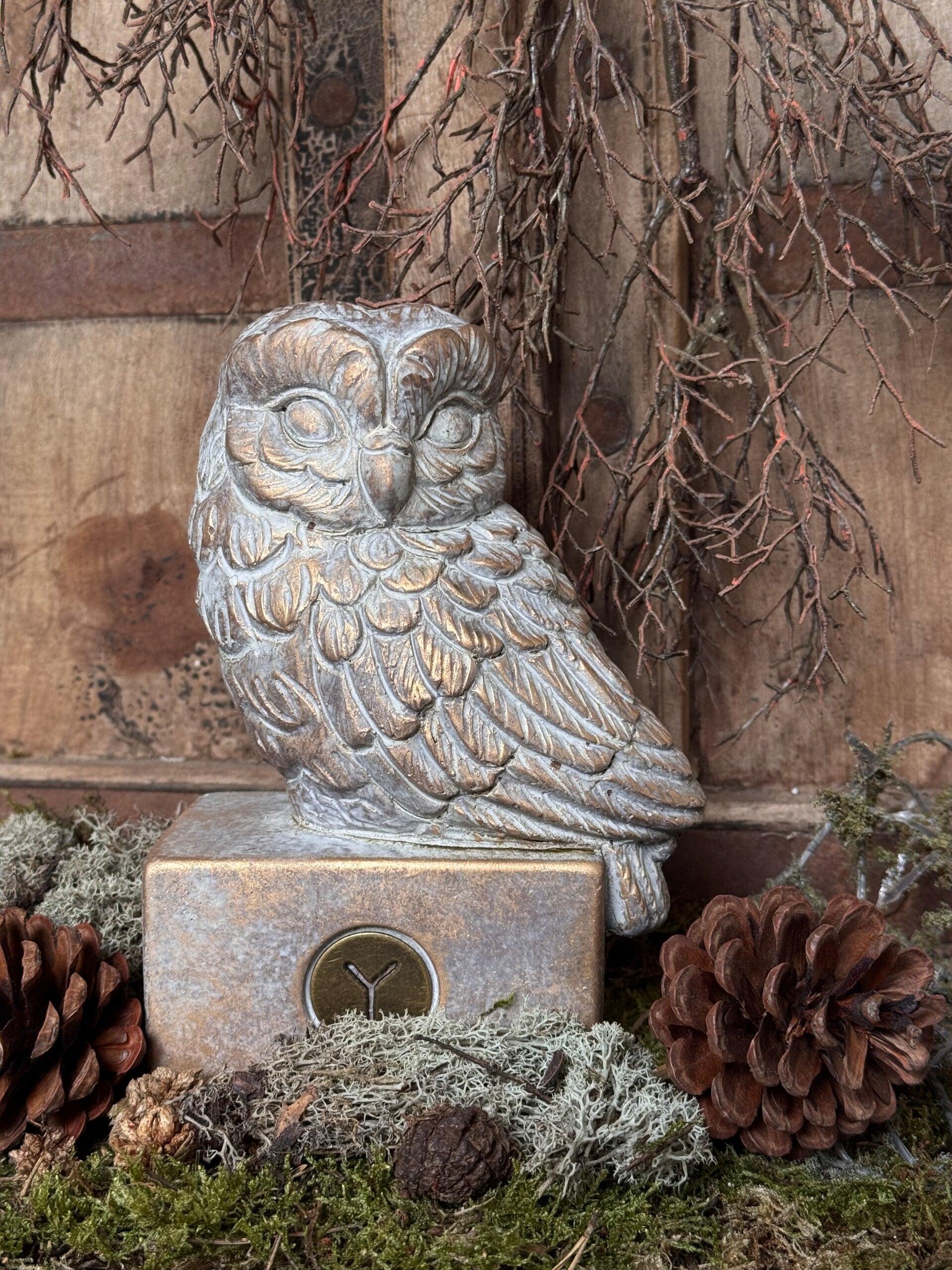 Brynxz Songle Owl at Statue Jewel