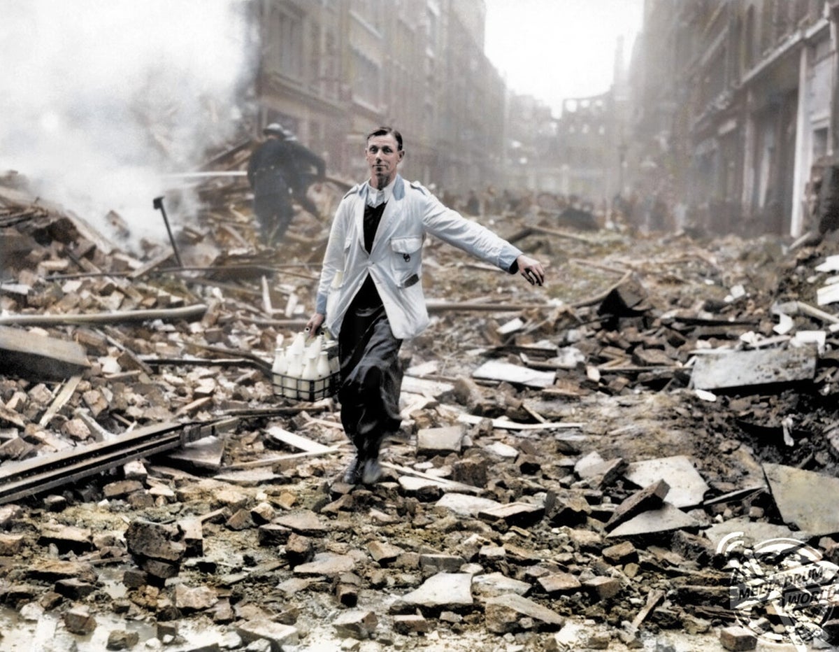 Living through the Blitz / Britain Under Fire / Phase 3: The Daytime ...