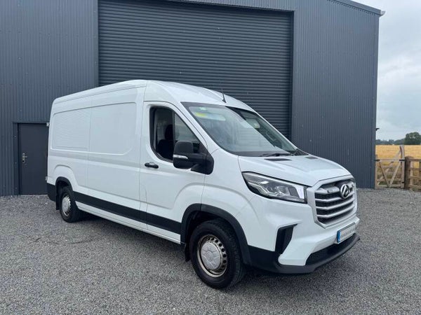Delivery Maxus 9 Panel Van