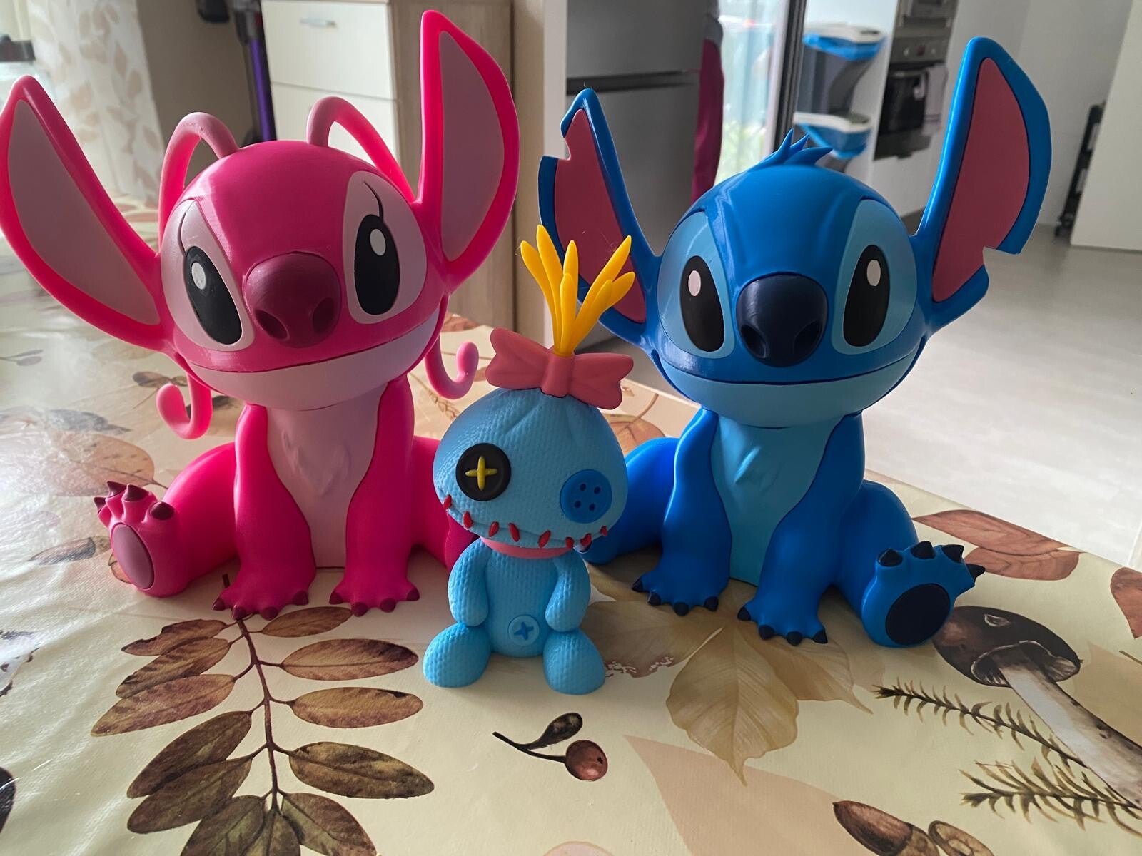 Conjunto de figuras de Stitch, Angel y Scrump