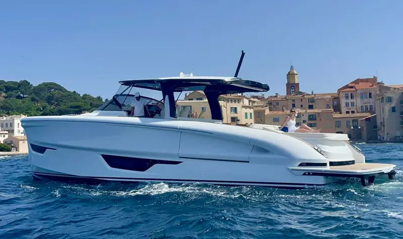 SOLARIS 52 Yacht Charter Saint-Tropez - MSC Yachting Saint-Tropez