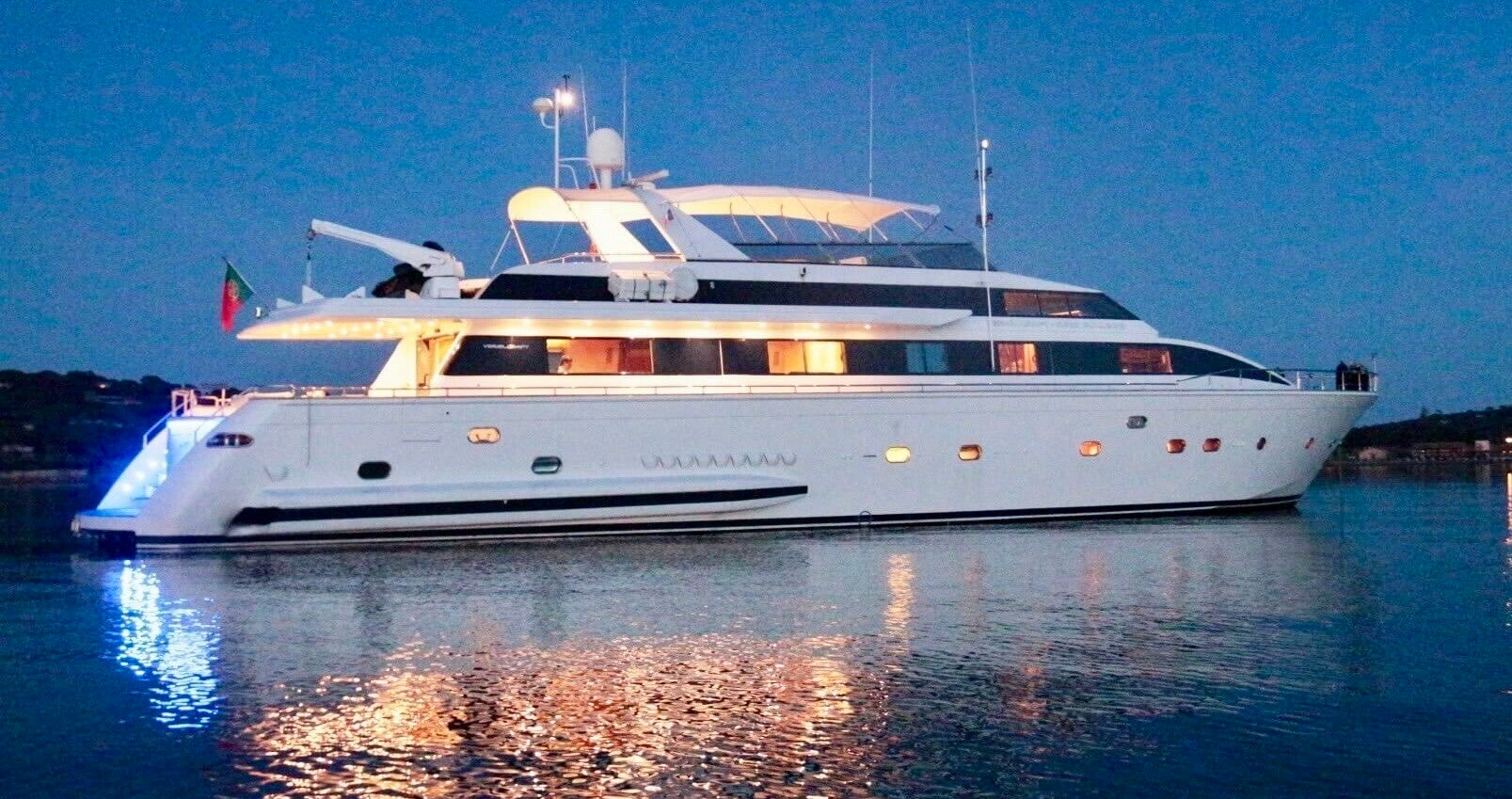 MISS CANDY 36 Guests Superyacht Charter - Versilcraft Yachts - MSC Yachting Luxury Charter