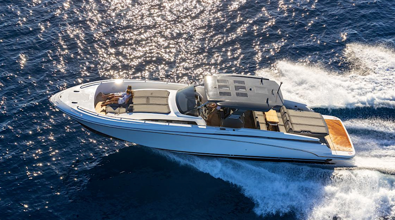 Gladiator 493 Yacht Charter - MSC Yachting Saint-Tropez