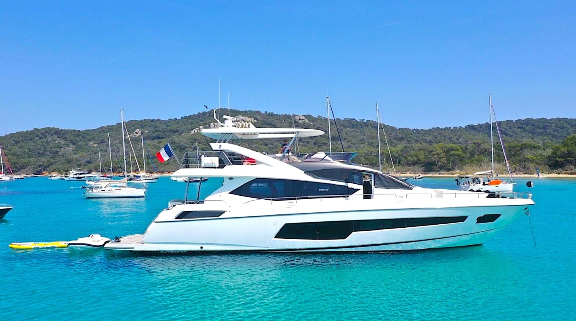 SARAHLISA Corsica & Sardinia Yacht Charter - Sunseeker Yachts - MSC Yachting Luxury Charter