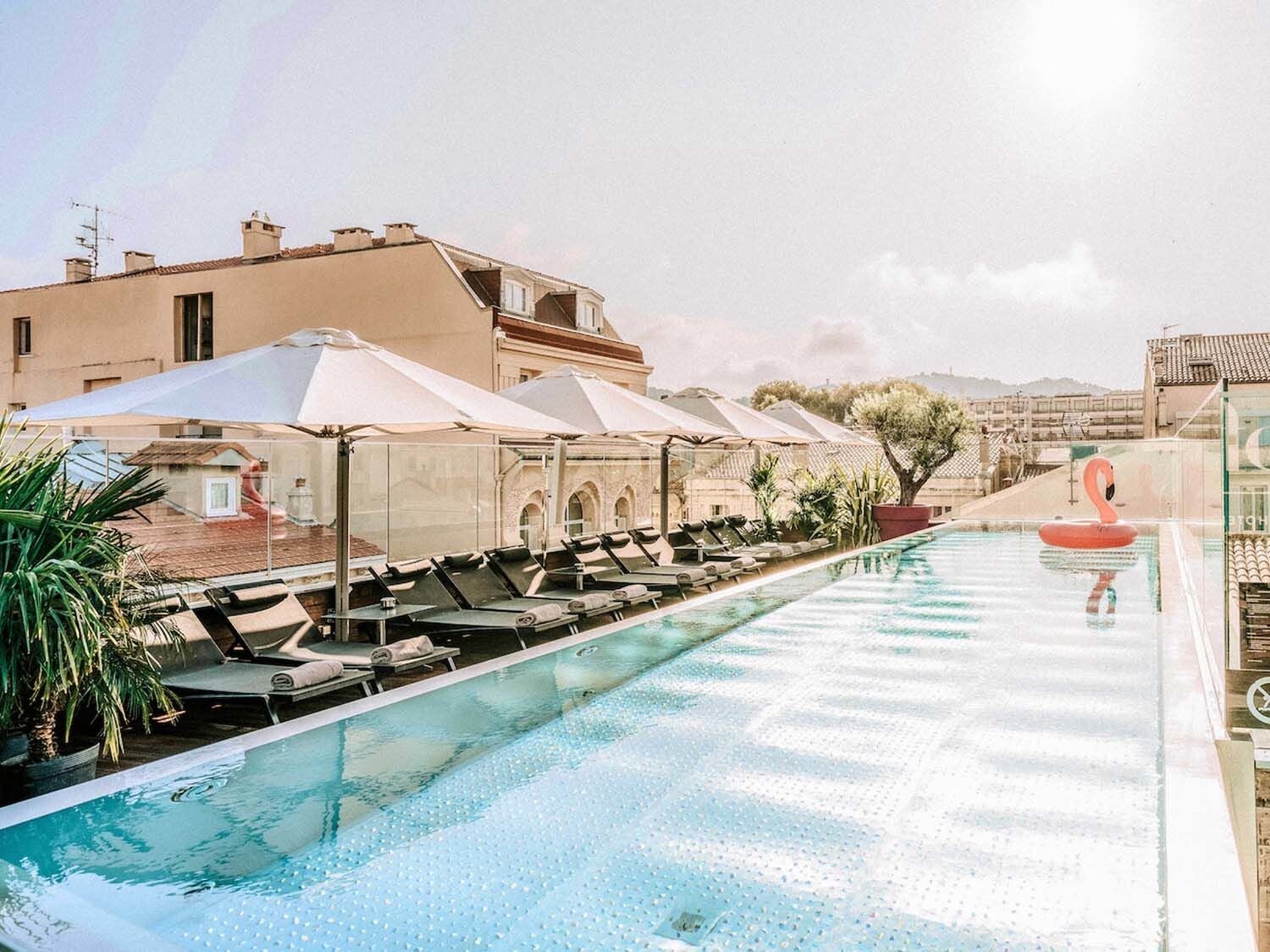 Hotel Five Seas Cannes Yacht Charter